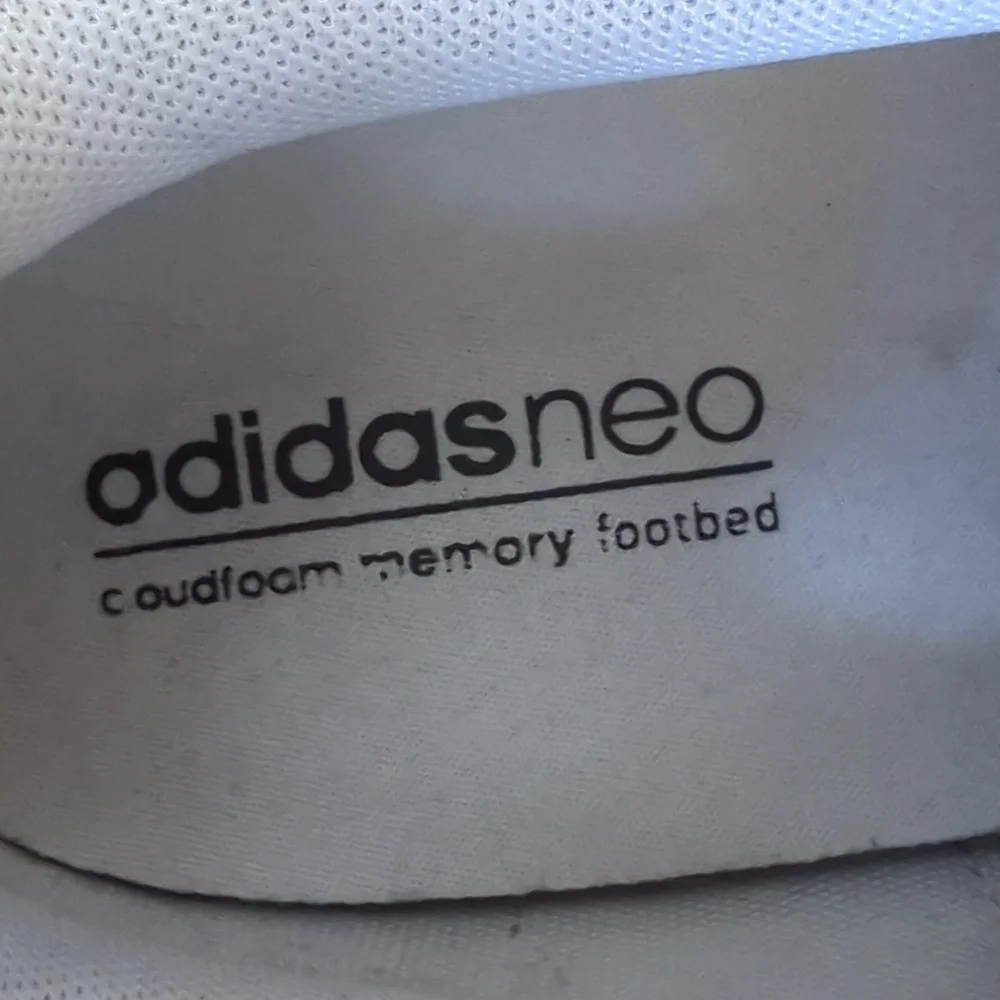 Adidas Shoes sneakers Size 8.5 - Picture 6 of 7